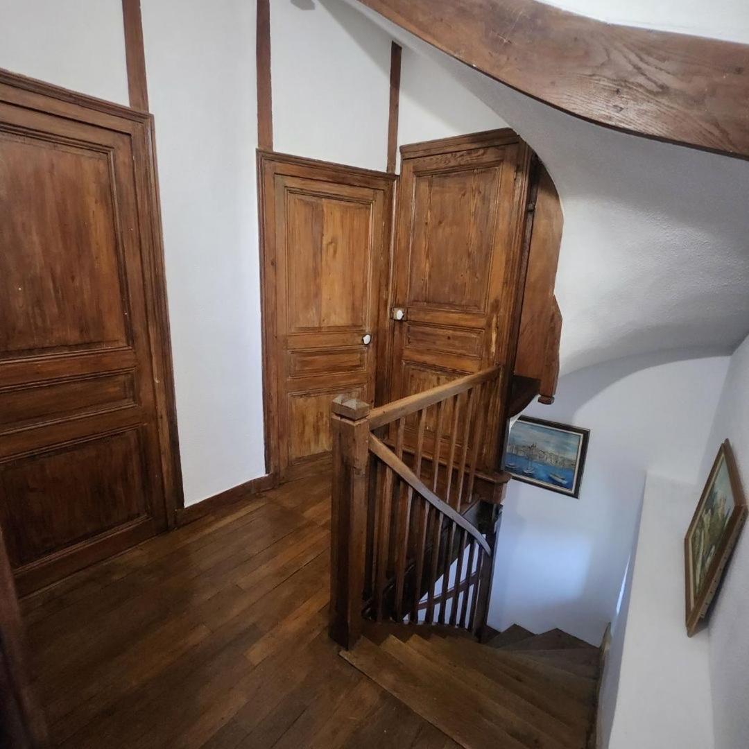 Maison Bourgogne Шато-Шинон Экстерьер фото
